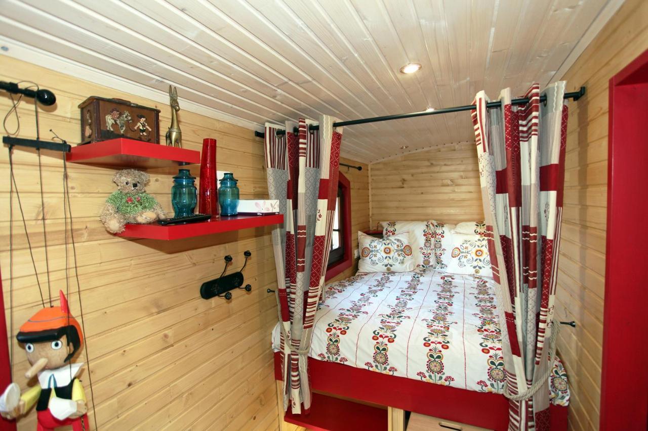 Les Perelles Bed & Breakfast Saint-Vigor-le-Grand Bagian luar foto