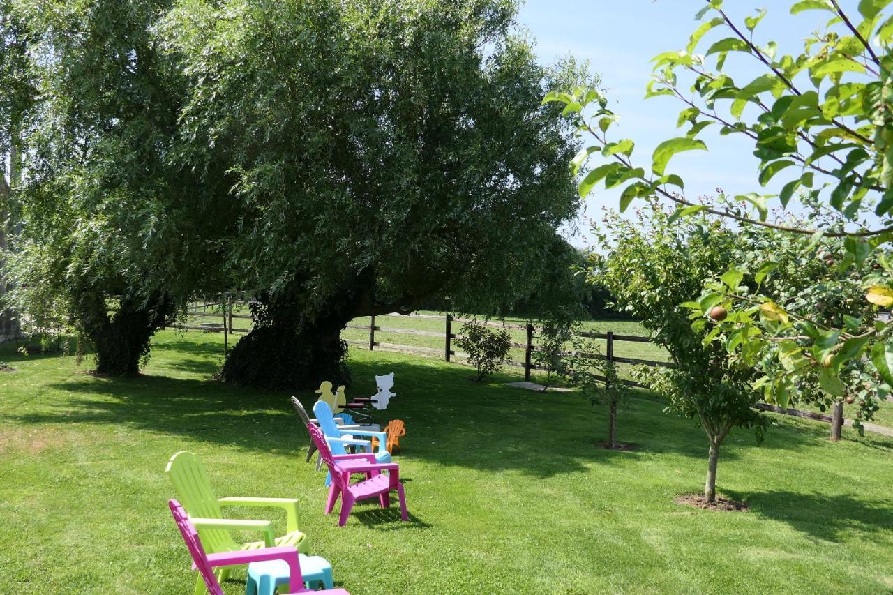 Les Perelles Bed & Breakfast Saint-Vigor-le-Grand Bagian luar foto