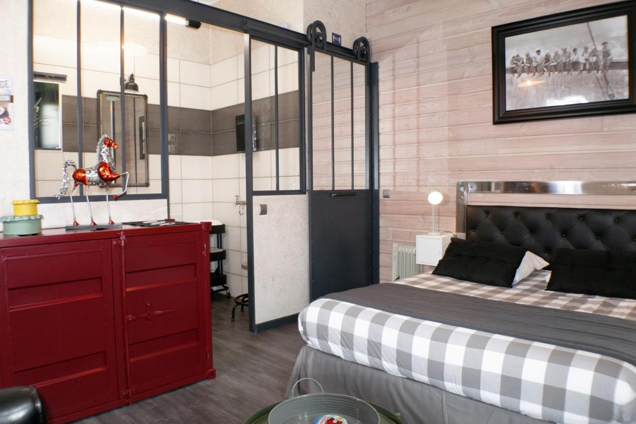 Les Perelles Bed & Breakfast Saint-Vigor-le-Grand Bagian luar foto
